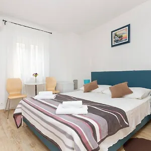 Peruzovic 2 , Split Croatia
