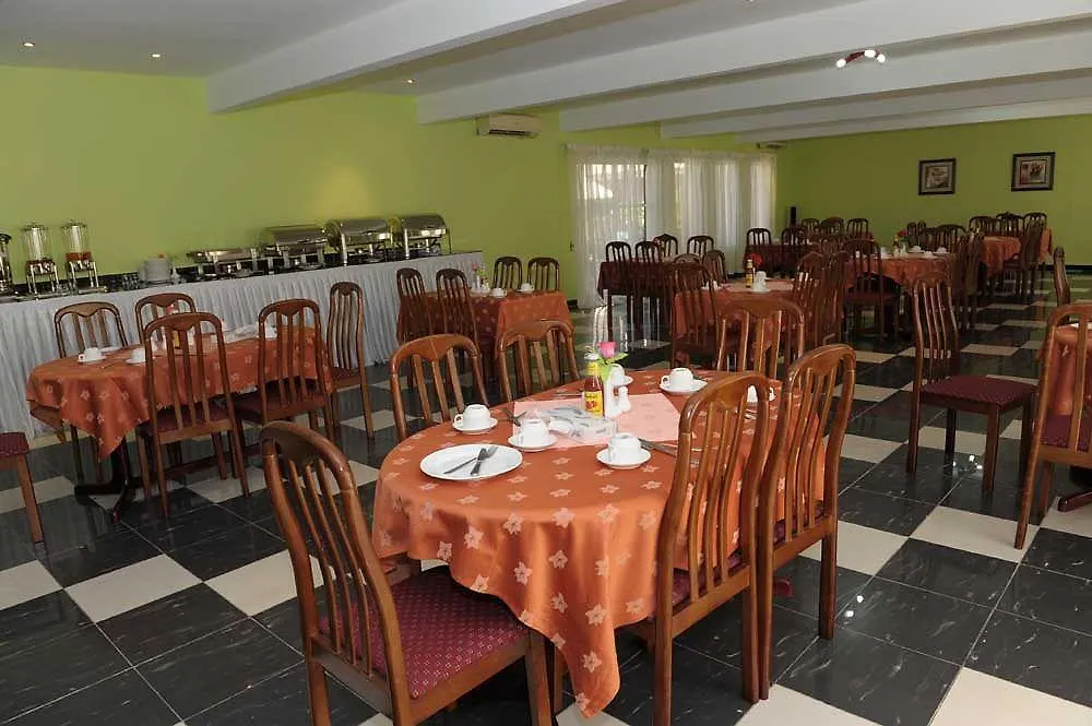 Marhaba Resort And Hotel Sharjah 3*,